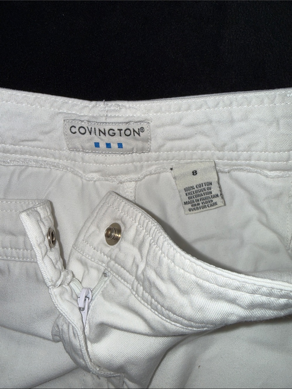 Covington White Cargo Skort with Side Pocket - Picture 3 of 4